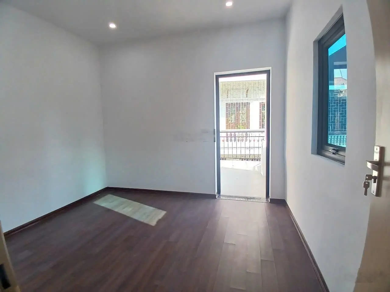 Nhà Đẹp Đón Tết! Phố 19/5 Văn Quán Hà Đông - 45m, 3 Tầng, MT 3.65m, Ô Tô Đỗ Cửa, Giá Chỉ 8.9 Tỷ!