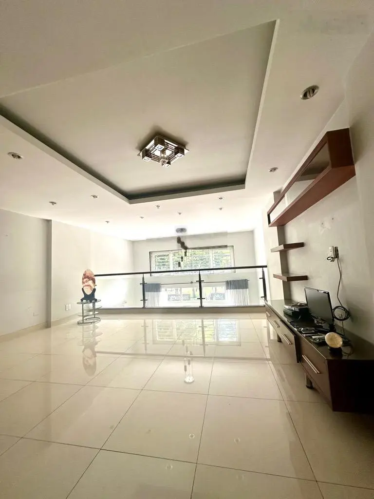 Mặt tiền đường số 7 - khu vip trung sơn - nhà 5 tầng mới đẹp lung linh - xe hơi ngủ trong nhà