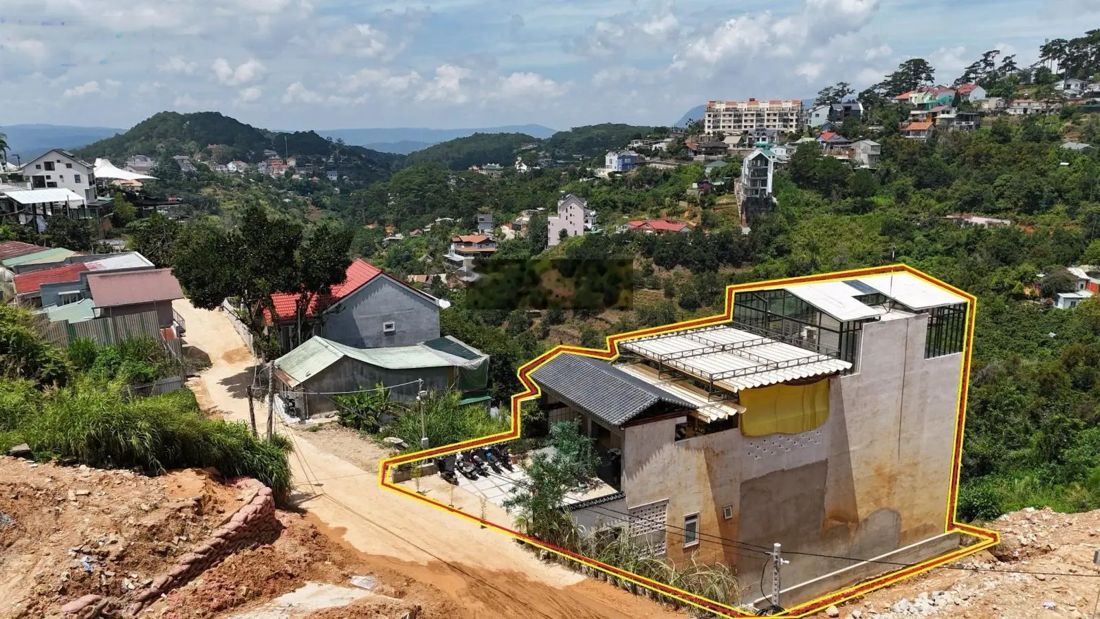 Cần bán nhà ở đã hoàn thiện đang khai thác khu vui chơi trẻ em