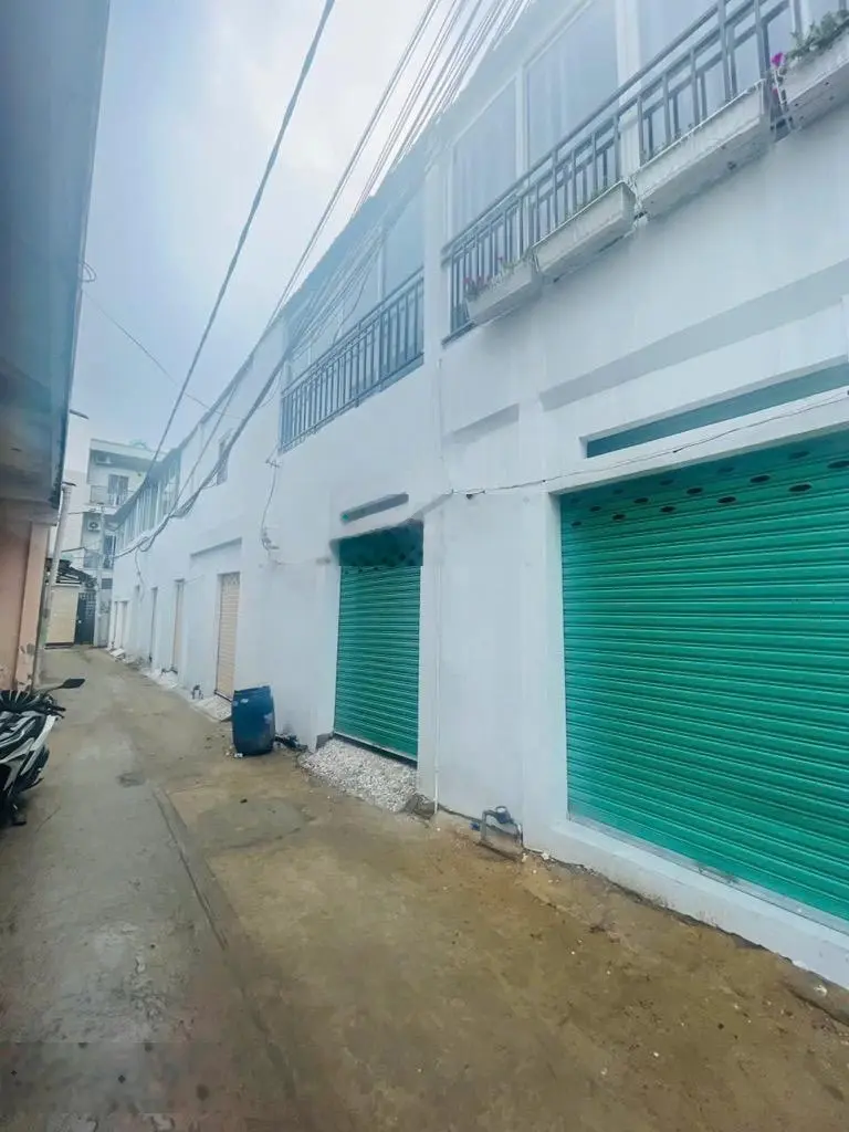 Hàng hiếm 9 căn nhà 2 tầng tổng diện tích 230m2 DTSD 460m2 - HXH - Ngay Đình Phong Phú