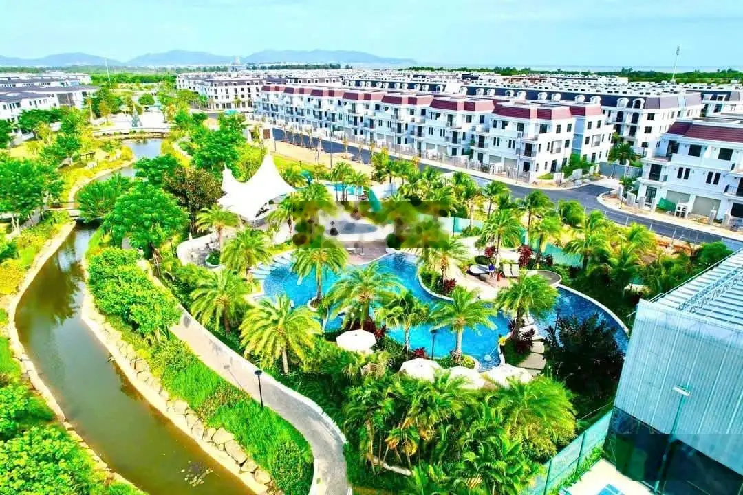 Cần bán gấp nhà phố vũng tàu 1 trệt 3 lầu giá 4.99 tỷ tại la vida residences 77.5m2, 4pn gần biển