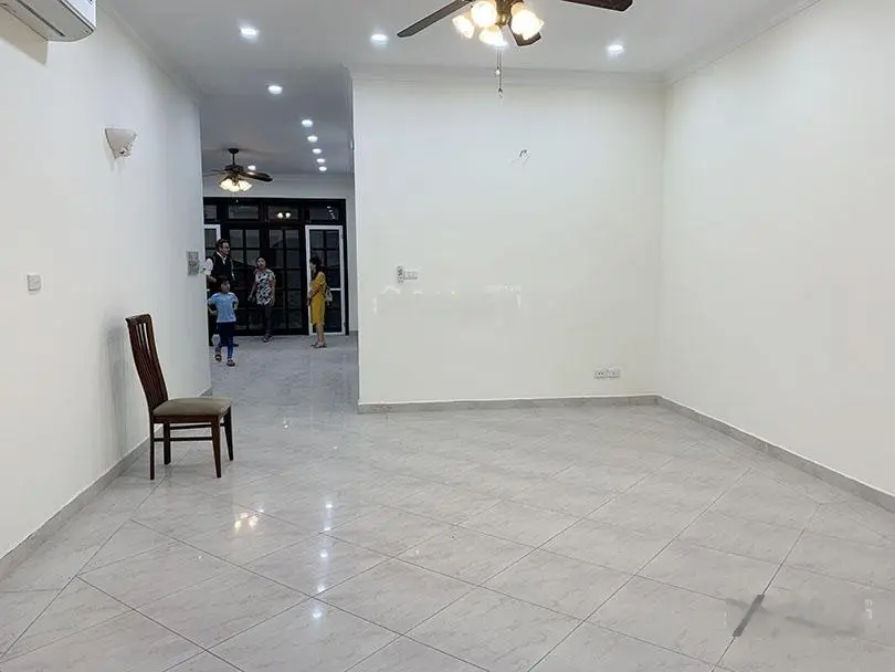 Bán biệt thự Ciputra giai đoạn 1, diện tích 180m2, vị trí đắc địa, thuận tiện giao thông