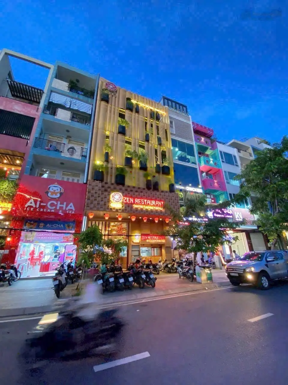 Bán nhà mặt tiền Quận 1. Đường Phạm Viết Chánh khu kinh doanh sung túc 4x15M, nhà trệt 3 lầu 19 tỷ