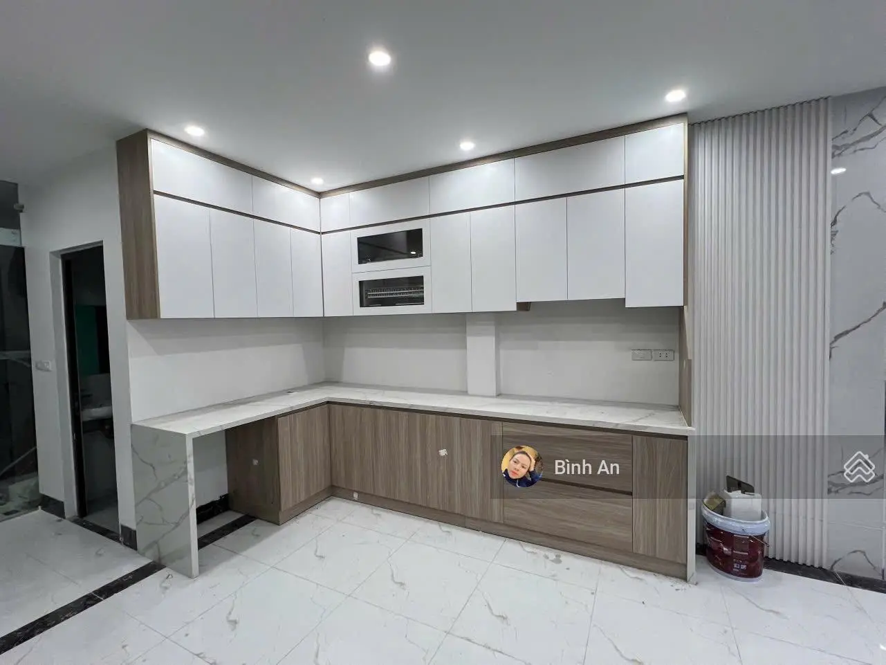 Chủ cần bán gấp nhà phân lô oto tránh vị trí đẹp cực thoáng ngõ thông bàn cờ. Diện tích 55m 16,9 ty