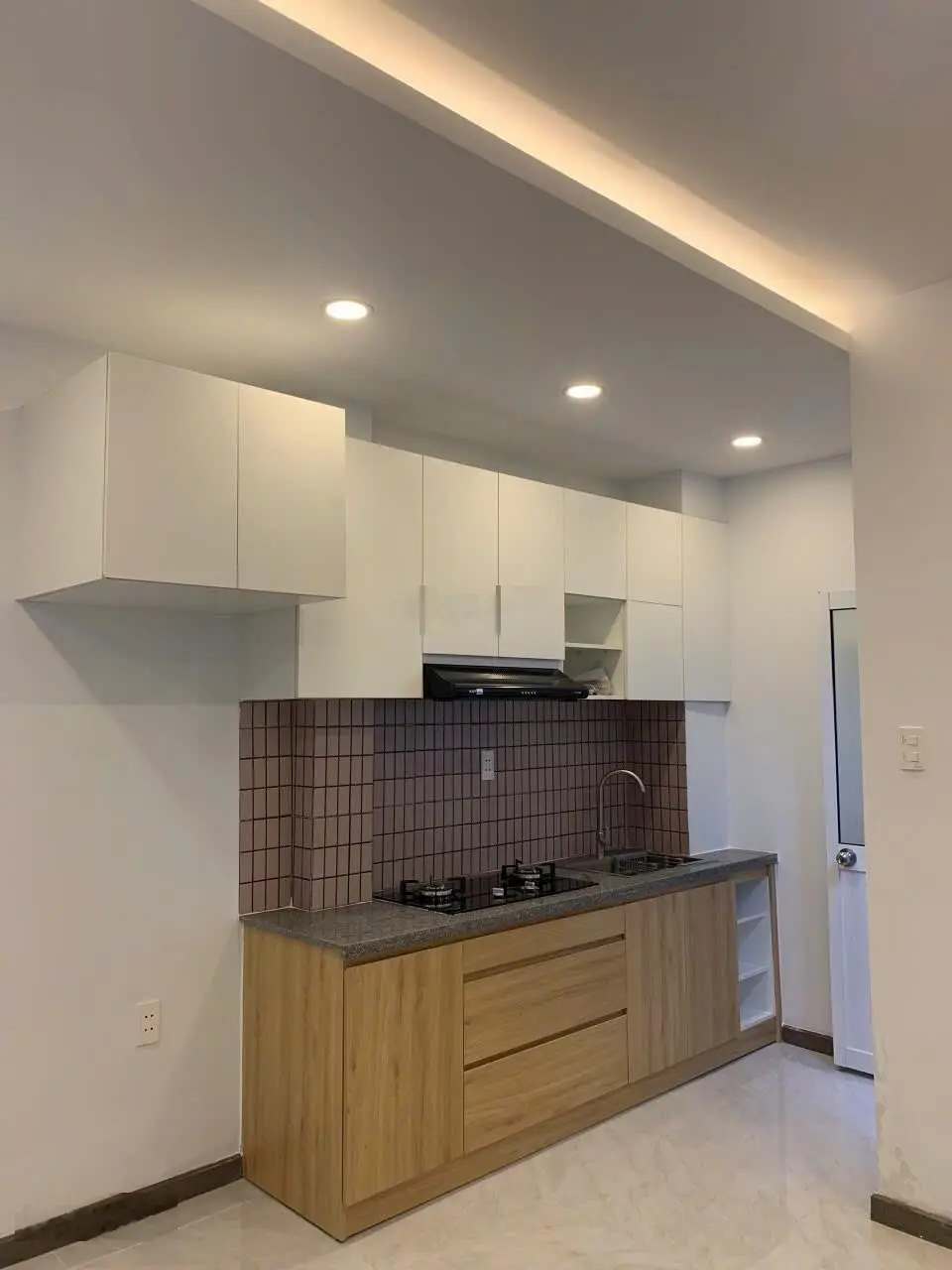 Cô Bé cần ra đi căn nhà cực tâm huyết để định cư nước ngoài nằm ở đường hẻm Rạch Ông Đồ, 70m2, SHR