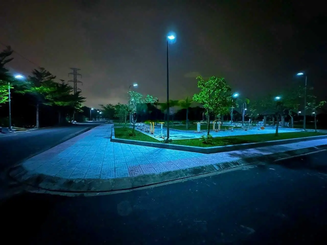 Bán đất 1181 Lê Văn Lương, Sài Gòn South Village 5x19m chỉ 56 tr/m2, sổ hồng, xây tự do không ngập