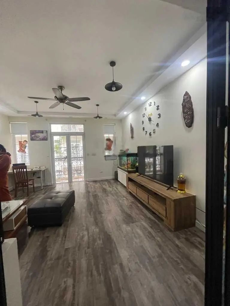 Bán biệt thự liền kề khu 96B Nguyễn Huy Tưởng, Thanh Xuân 5 tầng thang máy 26 tỷ 500