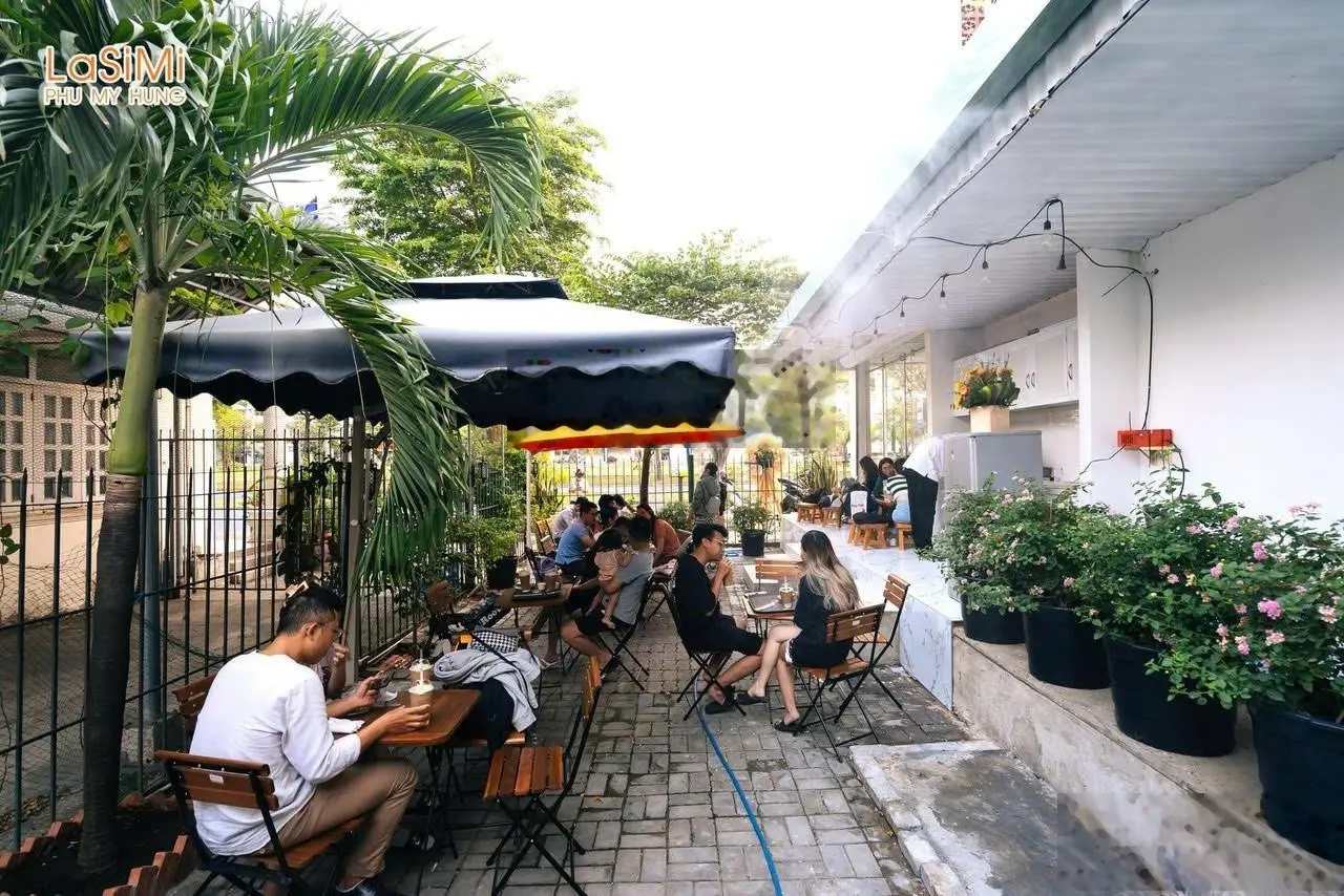 Kẹt tiền bán gấp shop Hưng Vượng mt Nguyễn Văn Linh PMH q7, giá tốt