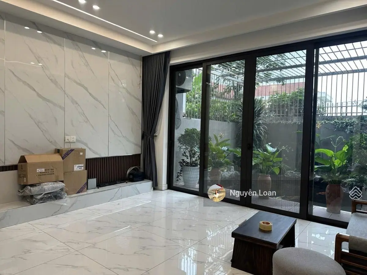 Sân vườn Bể cá Koi Biệt thự phố Tư Đình 120m2 đón cầu Trần Hưng Đạo LH 0333319937