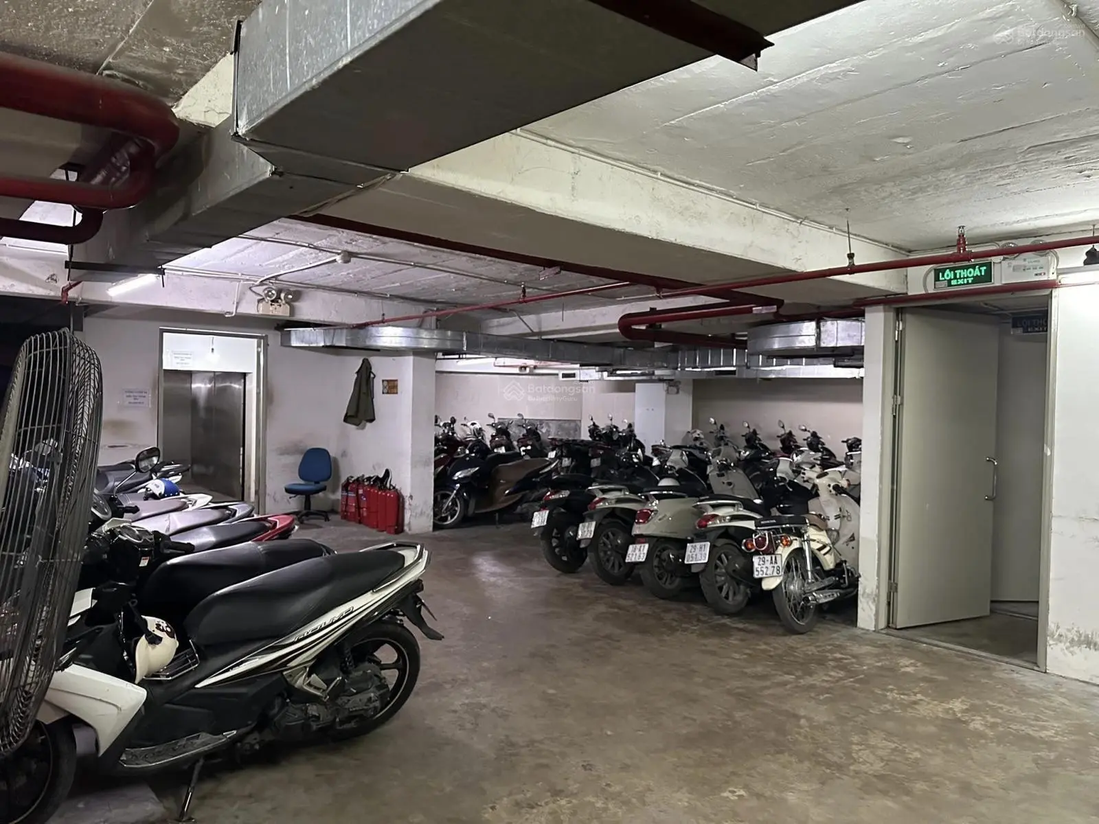 Bán nhà mặt phố Đại Cồ Việt, Hai Bà Trưng, diện tích 525m2, giá chưa đến 500 tỷ, liên hệ 0985 590 ***