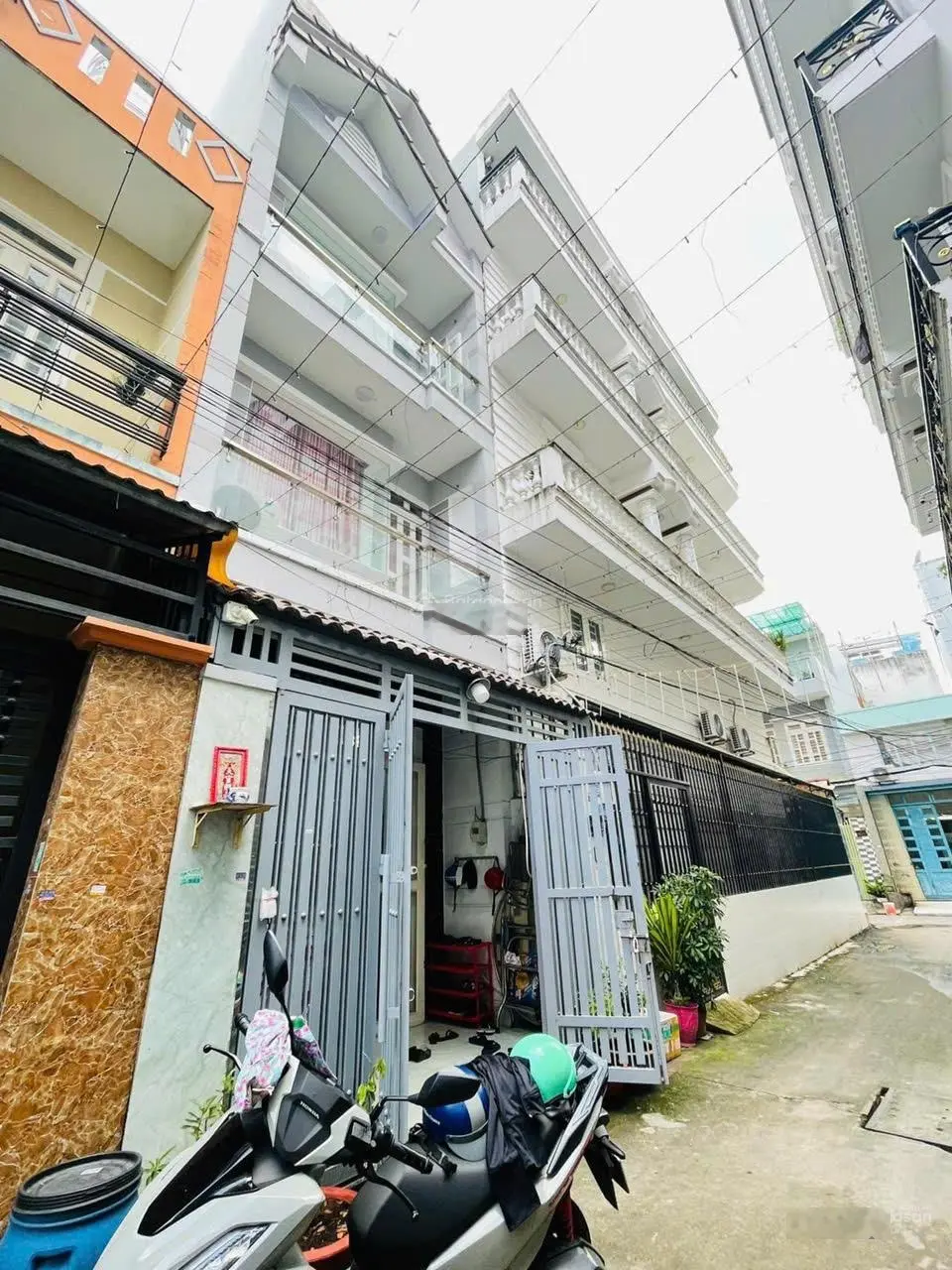 Bán gấp nhà HXH Mã Lò - Bình Tân, (4x 10m) 4 tầng chỉ 4,7 tỷ còn bớt