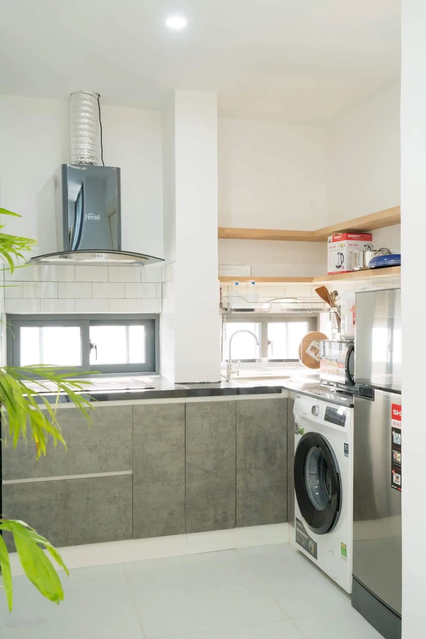 Bán tòa căn hộ 5 tầng Võ Văn Kiệt đang cho bên thứ 3 thuê 45 tr/th. Giá rẻ