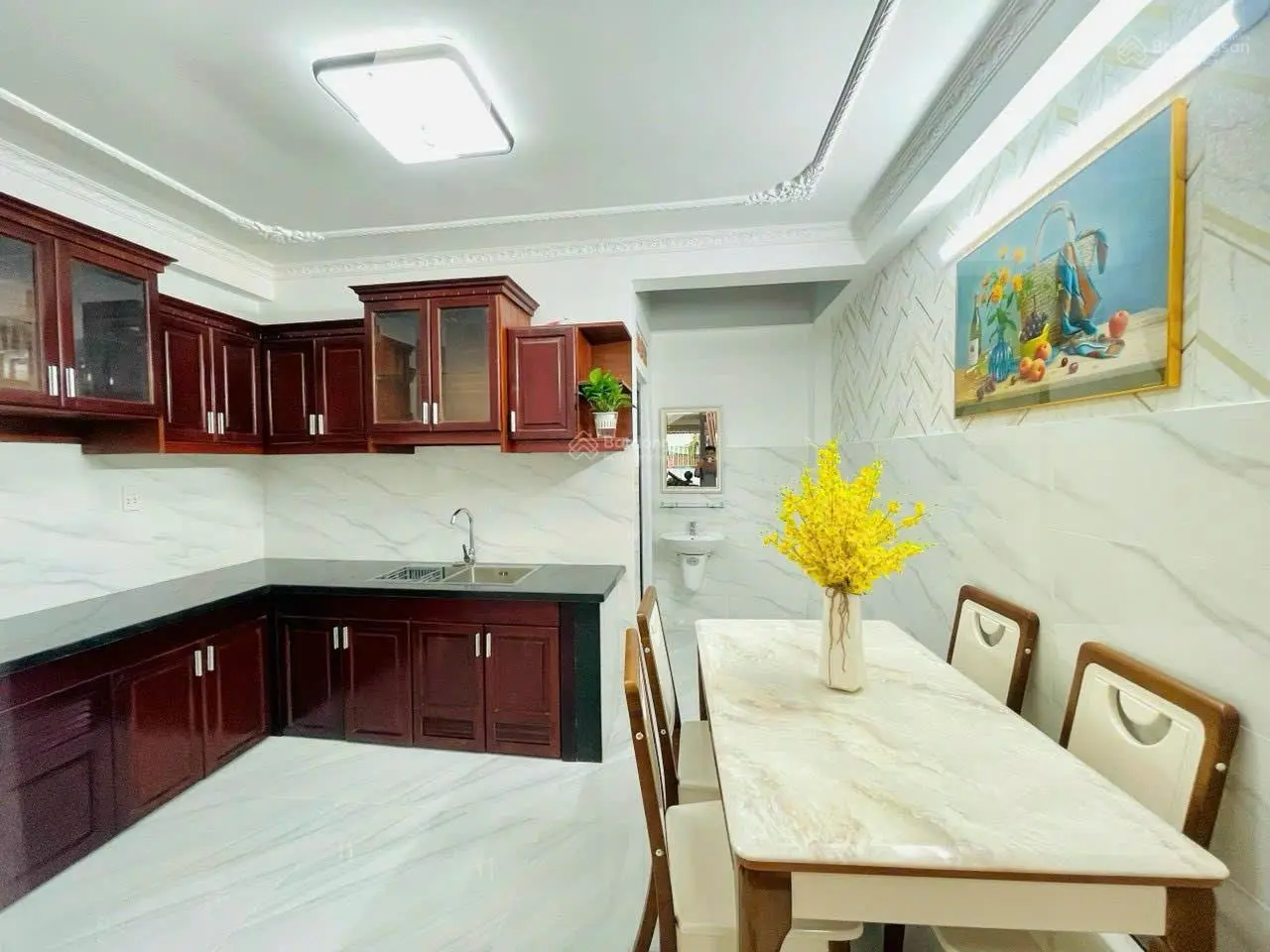 Sang nhượng nhà 52m2 đường Lò Siêu P.16 quận 11, giá 2tỷ220, gần trường THCS Hậu Giang