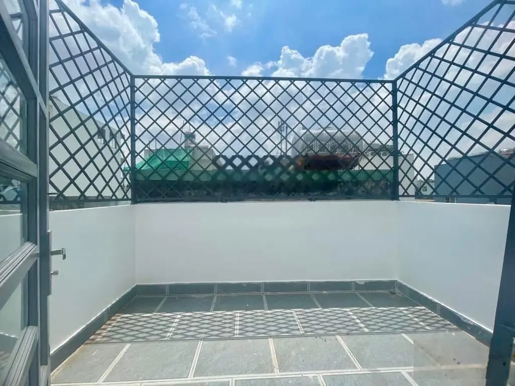 Cần vốn kinh doanh chủ cần bán nhà đường bàn cờ quận 3 giá 4tỉ180 84,6m2 (4,7*18m).sổ sẵn .