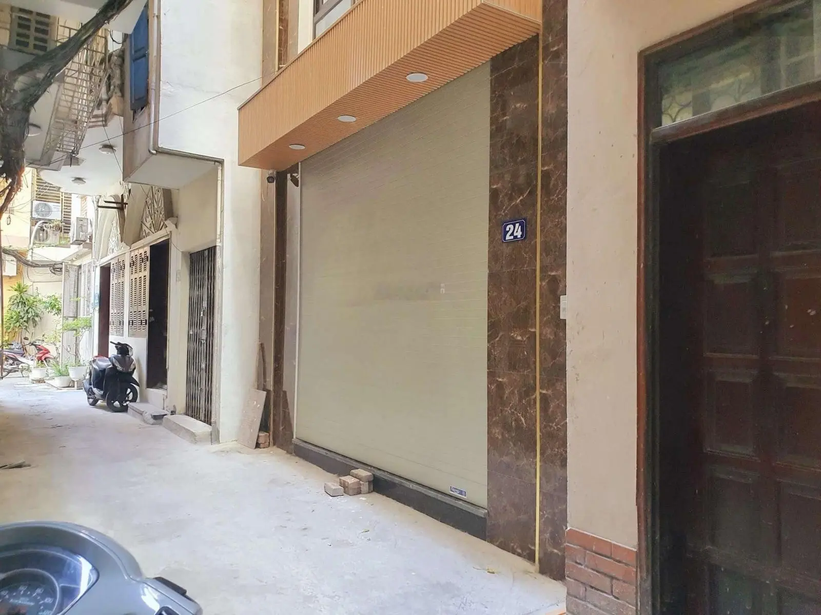 Bán nhà Thang Máy Trung Tâm Thanh Xuân 20M Ra Phố Mặt Ngõ Riêng 40m2 6 Tầng Hai Mặt Thoáng