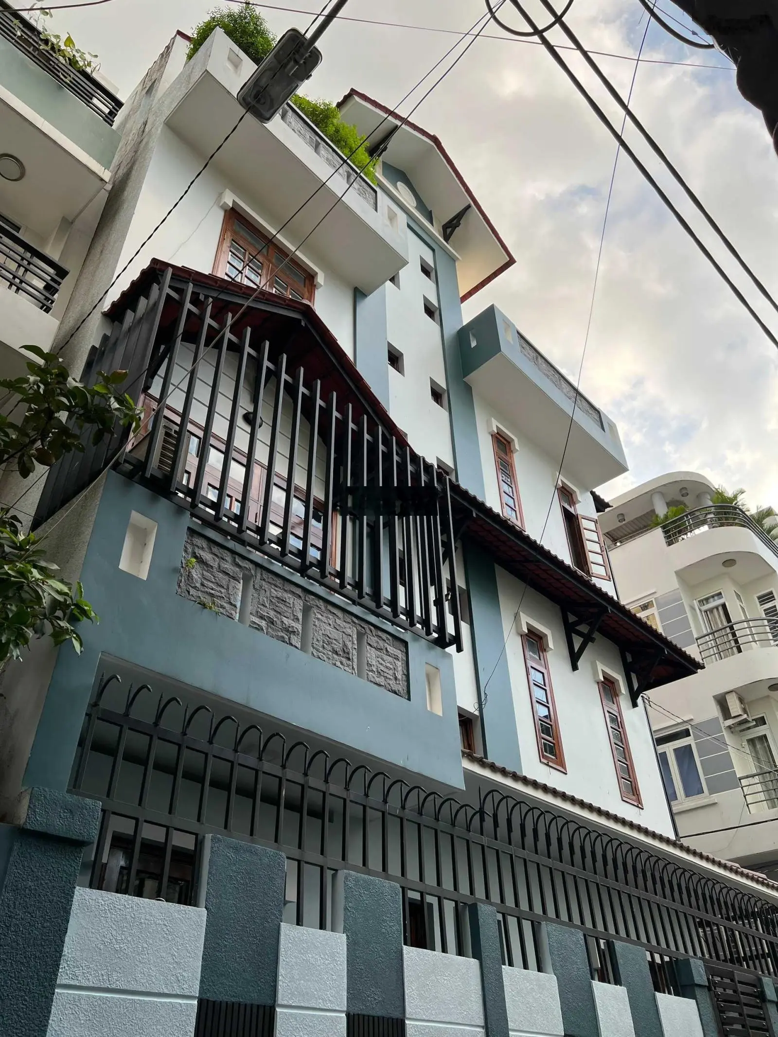 Bán nhà MT thụt đường Sương Nguyệt Ánh, P Bến Thành, Q1