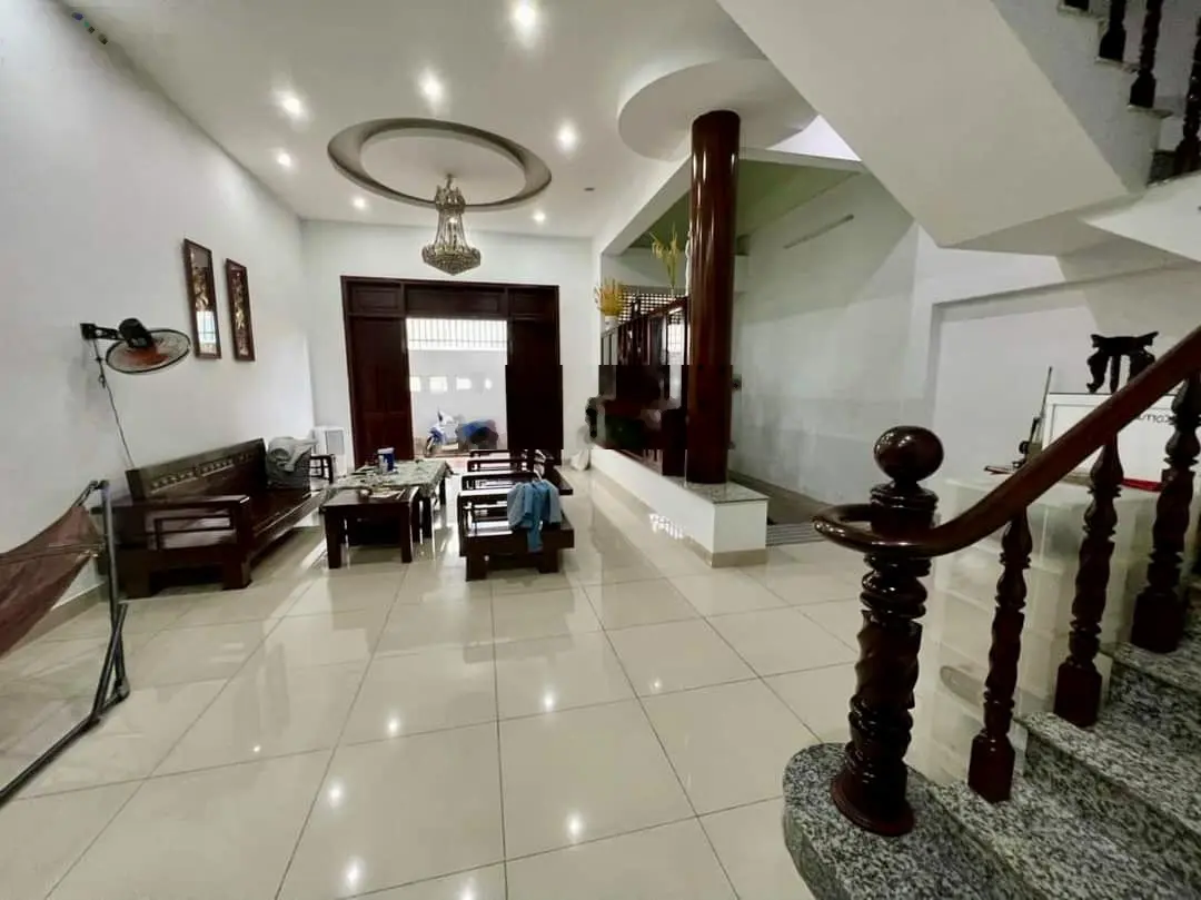 Chủ giảm 500 triệu còn 7,3 tỷ nhà 3 tầng mặt tiền 7m - Cát Lái, Quận 2, HCM.