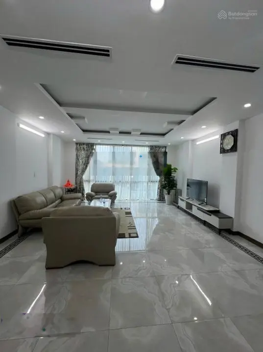 Bán nhà mặt hồ Chùa Láng - Đống Đa 64m2 xây 5 tầng thang máy 2 mặt ngõ 33 tỷ có TL