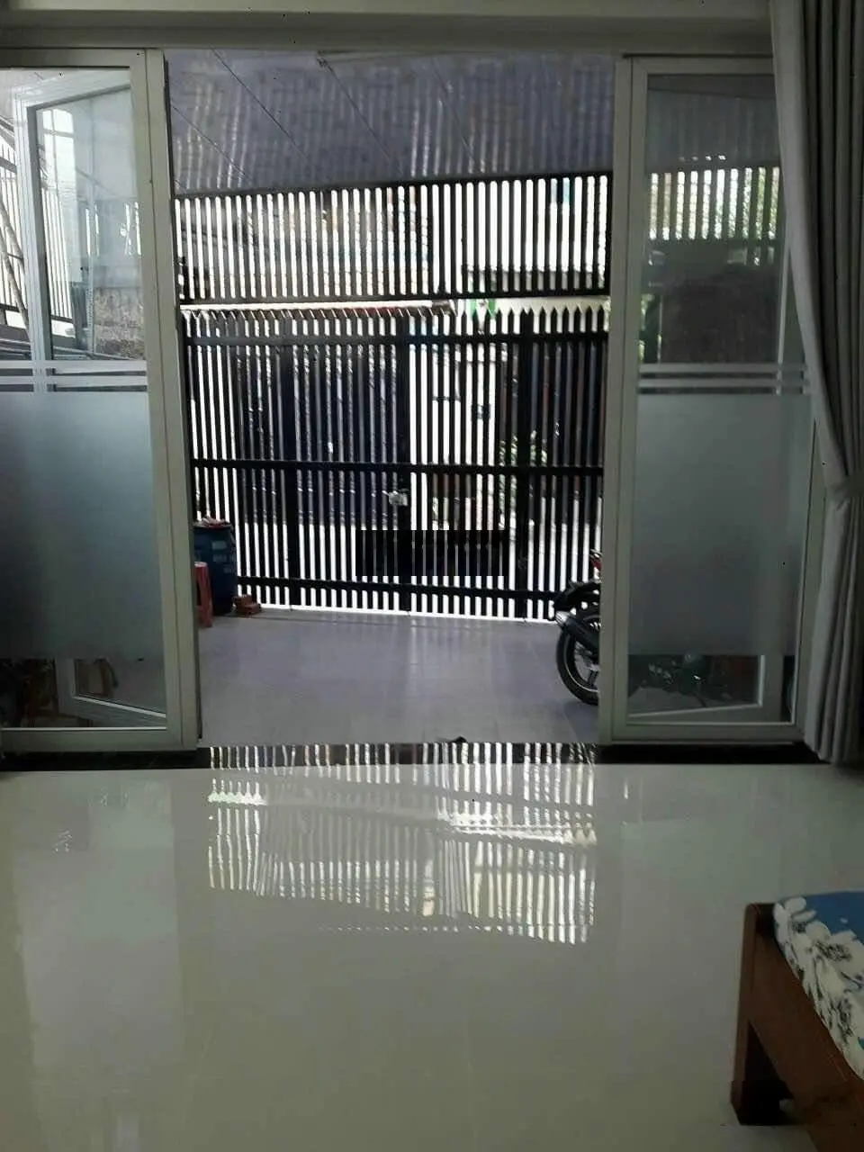 Cần tiền bán nhà đường nhựa xe tải 5,3x14,8=74m2, giá bán nhanh 4,3tỷ. LH: 0916827788
