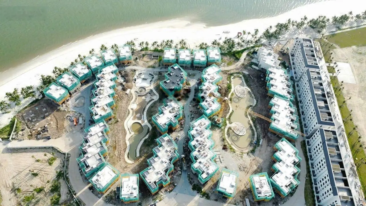 Biệt Thự kép kín - view vịnh Hạ Long - 1 bước chạm cát