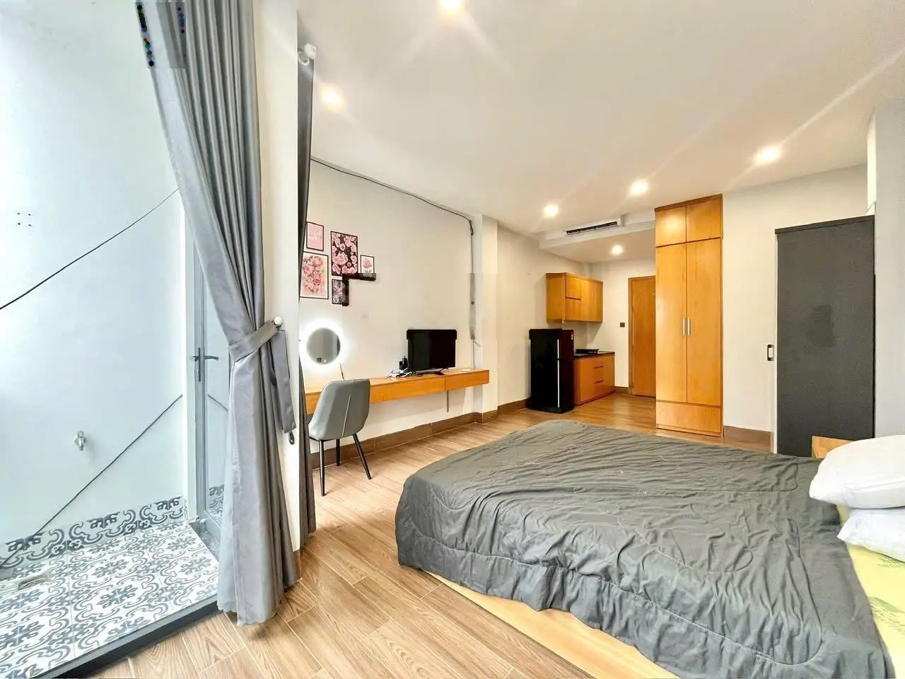 Góc 3 Mặt Tiền Đường Nguyễn Gia Trí, 9m x 30m, Trệt + Lầu, Giá Bán 24 Tỷ TL