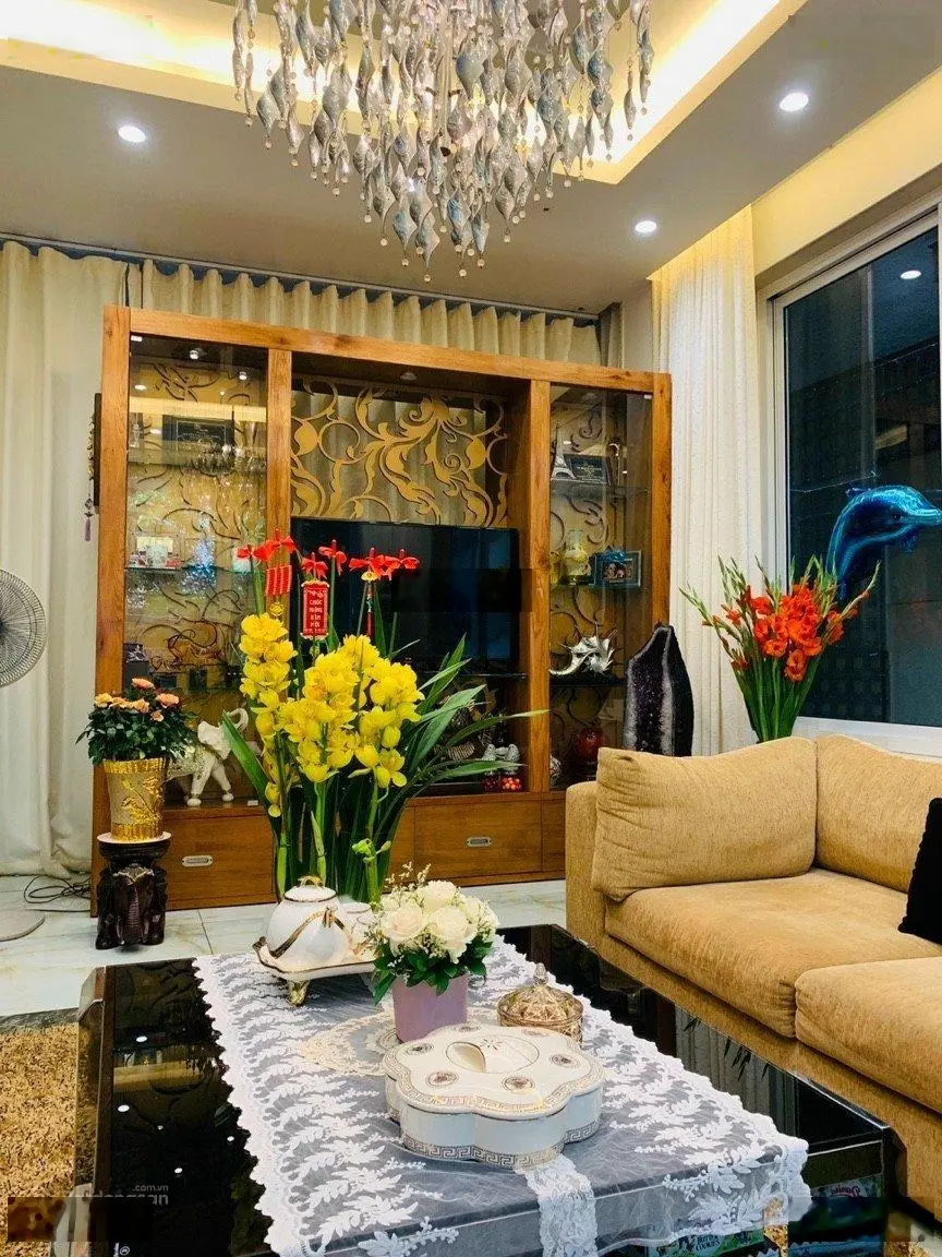 Bán villa vip ngay khu K300 - Tân Bình, DT: 12x27m, hầm 4 tầng, giá 52 tỷ