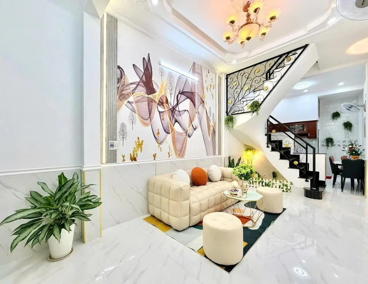 Gần THPT Đào Duy Anh bán nhà Trường Sa, Q3, 60m2 SHR hẻm 4m thiện chí giảm mạnh