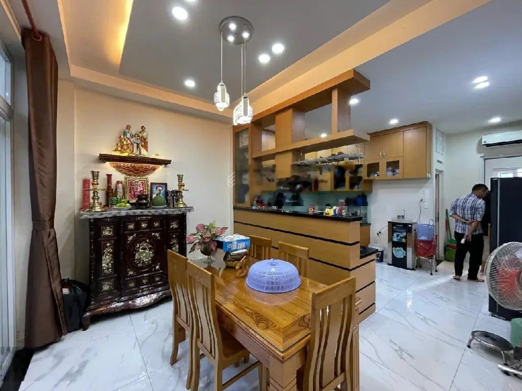 Bán nhà kinh doanh mặt phố tại Liên Tỉnh 5, Q8,5 tầng, ngang 4,5m, 100m2, 5PN, giá 28,5 tỷ (TL)