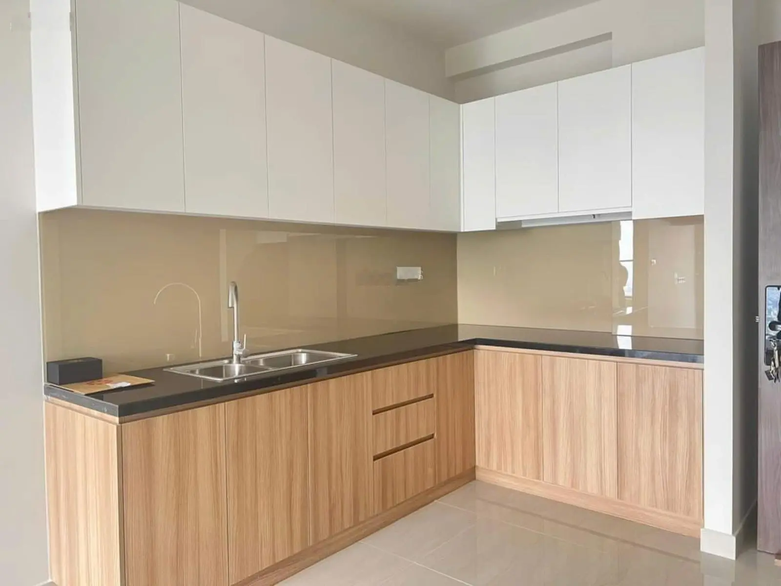 Bán căn hộ 2PN giá 2 chỉ 2 tỷ chung cư HT Pearl, đã có sổ hồng, một căn duy nhất