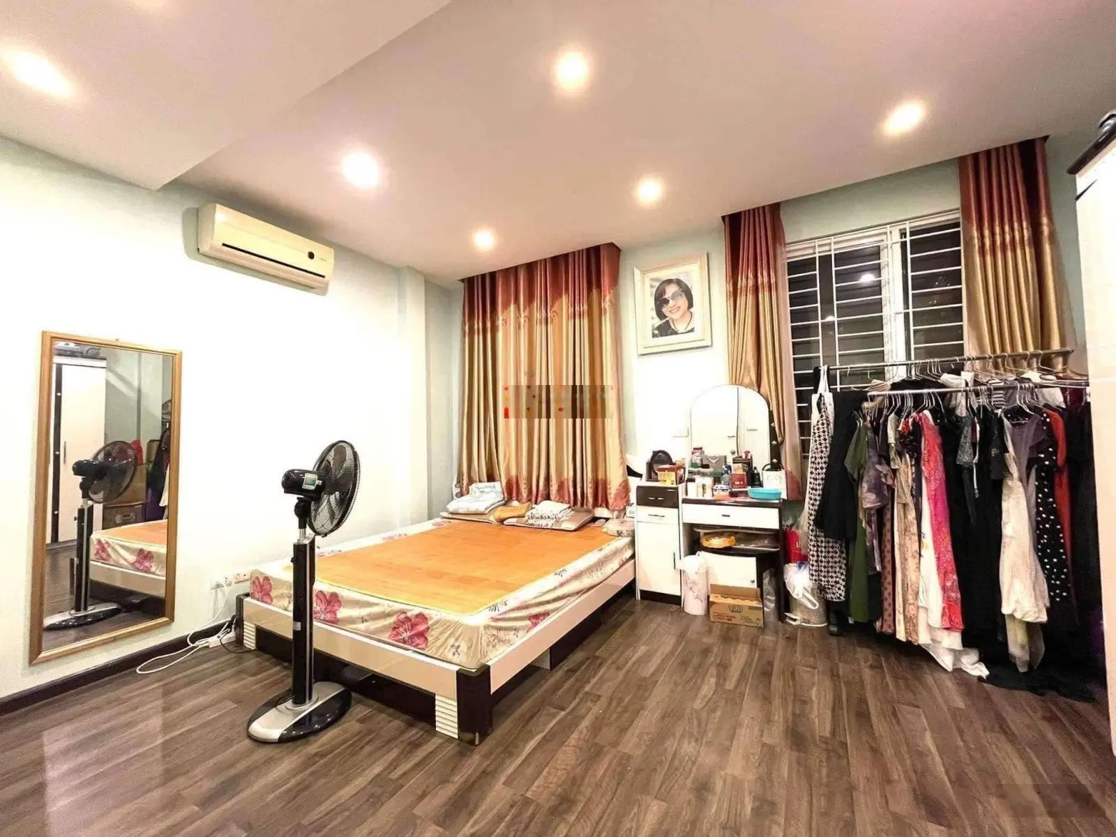 Bán nhà Trung Tâm Thanh Xuân Ô Tô Lùi Cửa 10M Ra Mặt Ngõ To Hơn Phố Nhà Đẹp Dân Xây 44M2 6 Tầng