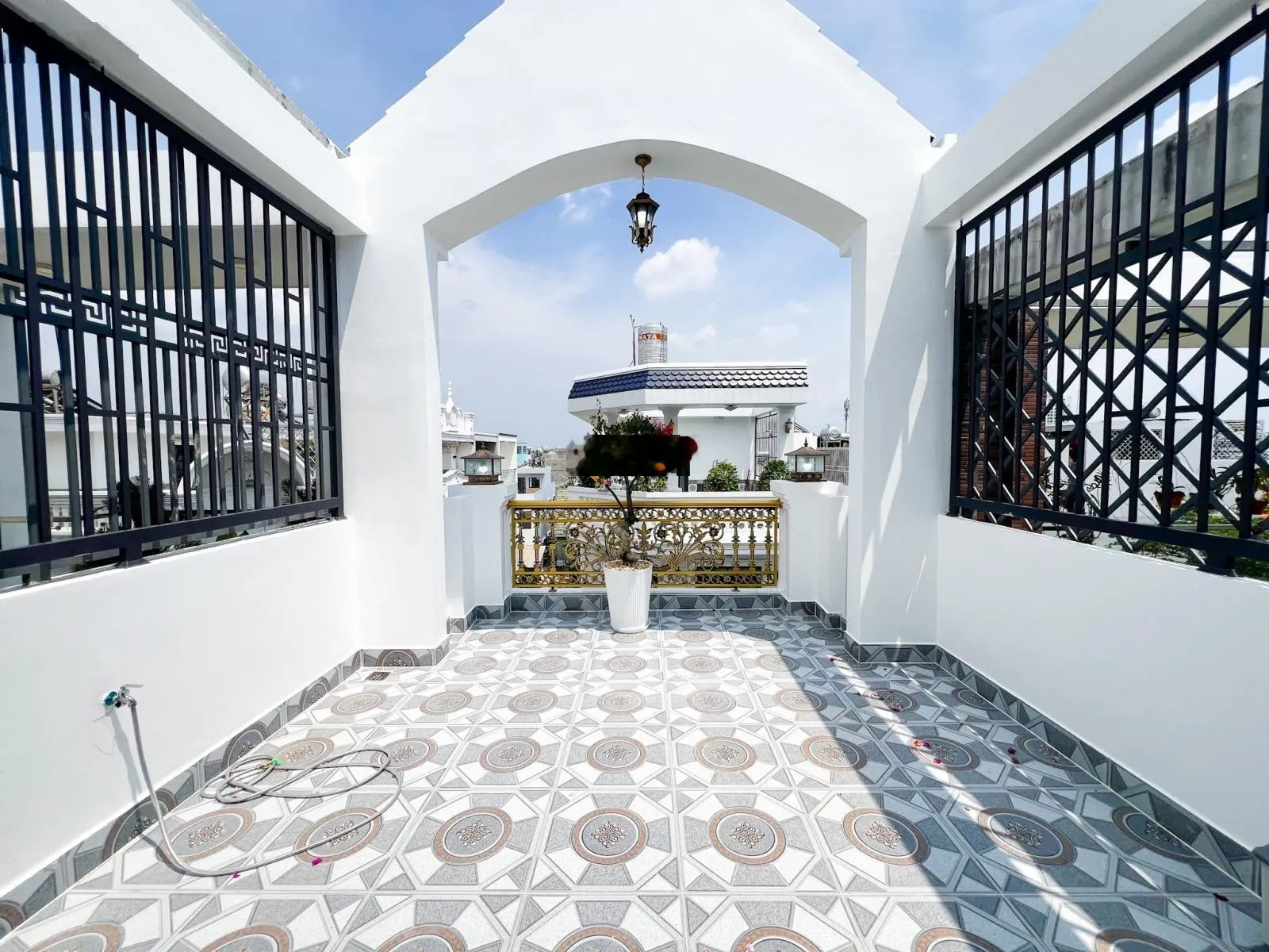 Bán nhà mới sổ riêng KDC The Sun Thị Trấn Nhà Bè - 3 lầu full nội thất