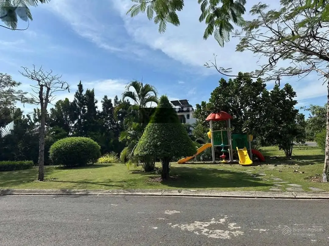 Bán gấp nhà hoàn thiện hoàn công view công viên, giá rẻ nhất Trần Anh Riverside chỉ 2 tỷ.