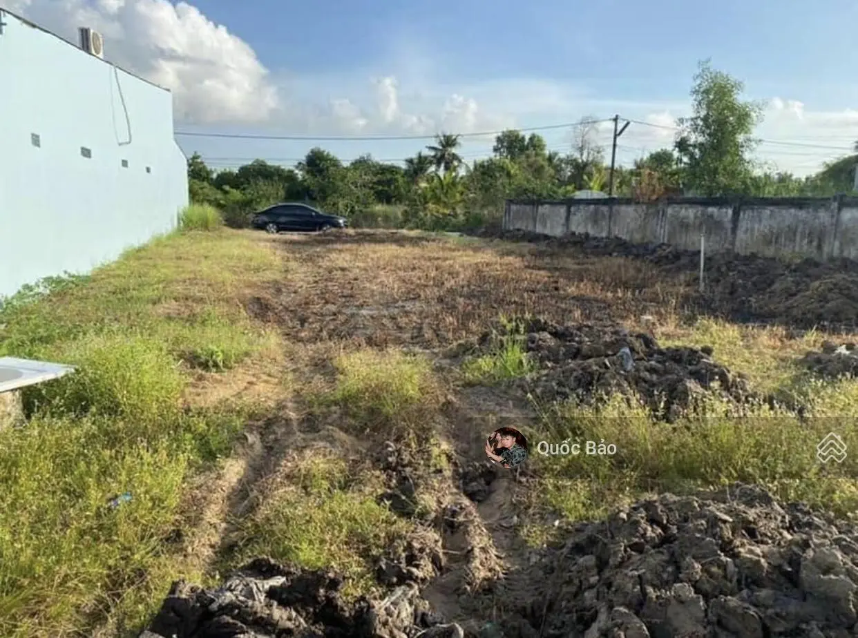 Cần bán nhanh lô đất Đ. Bạch Đằng, P4, TP Trà Vinh. 120m2/600tr cách chợ đêm 400m. SHR sang tên
