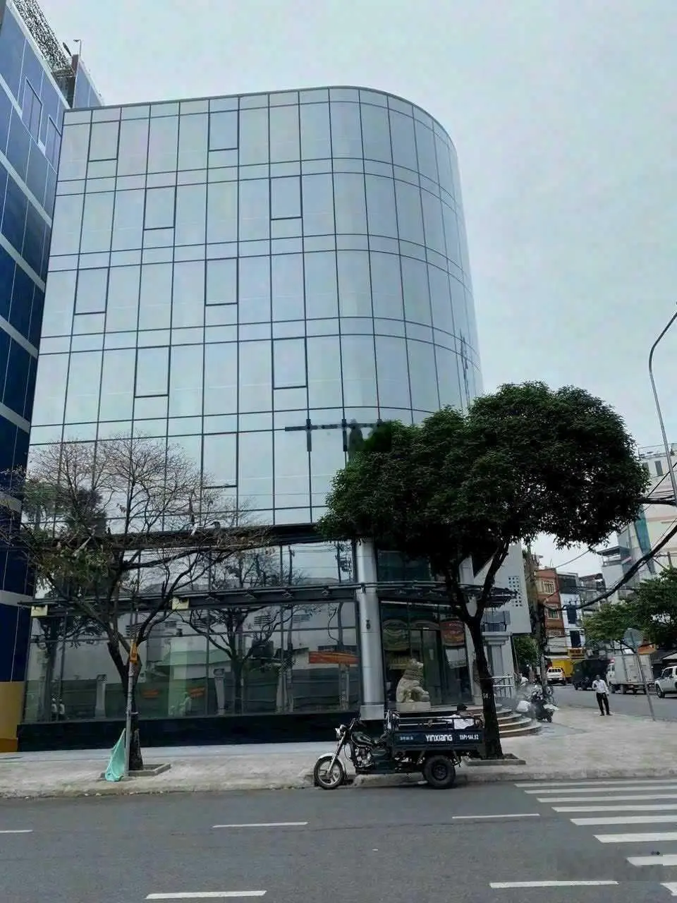 Ông tôi bán Toà nhà Góc 2MT Nguyễn Văn Trỗi, Phú Nhuận (12x30m)Hầm 9 tầng -HĐT 700 triệu/th -200 tỷ