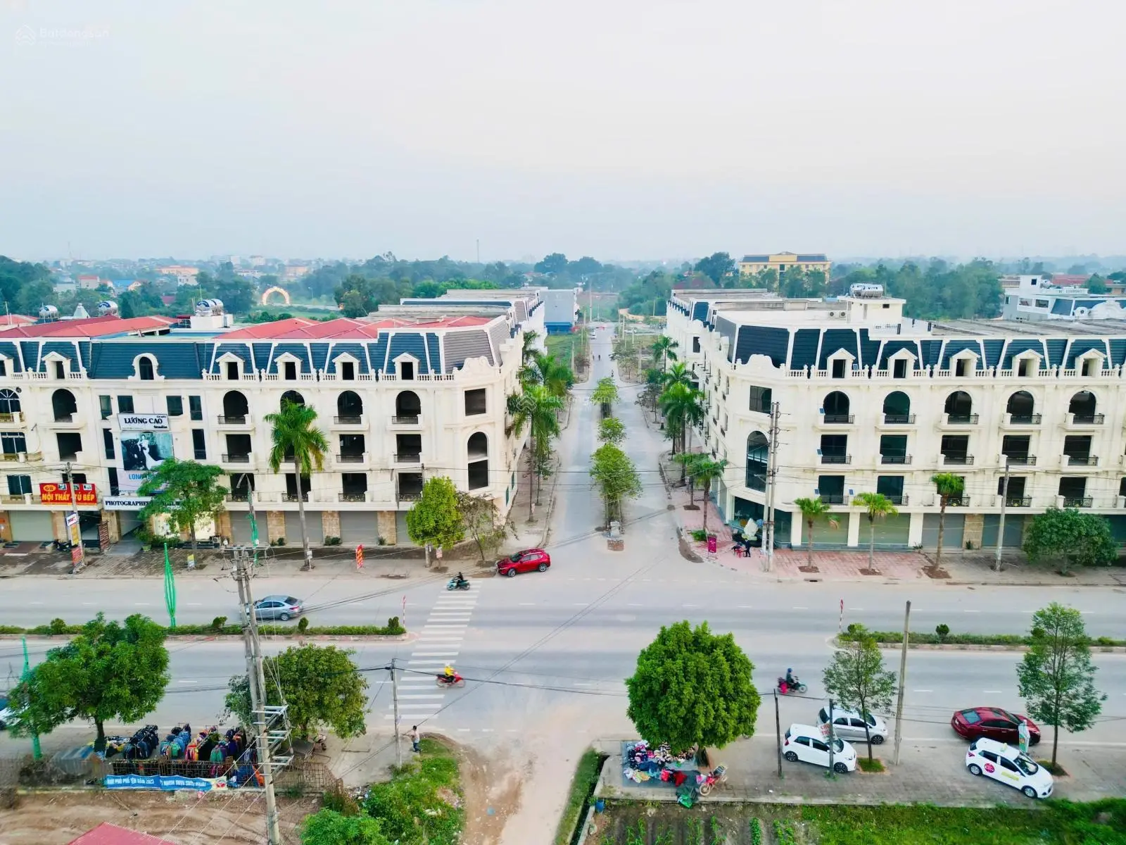 Đất nền khu đô thị Pholycia - Yên Thứ City. Cạnh góc đối diện trung tâm thương mại và bv đa khoa TP