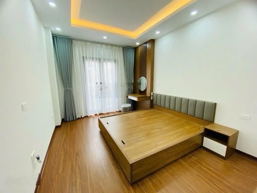 Nhà dân xây lý sơn - 38m2 - 6 tầng - ngõ thông - kinh doanh - thang máy -ô tô vào nhà 8.6 tỷ