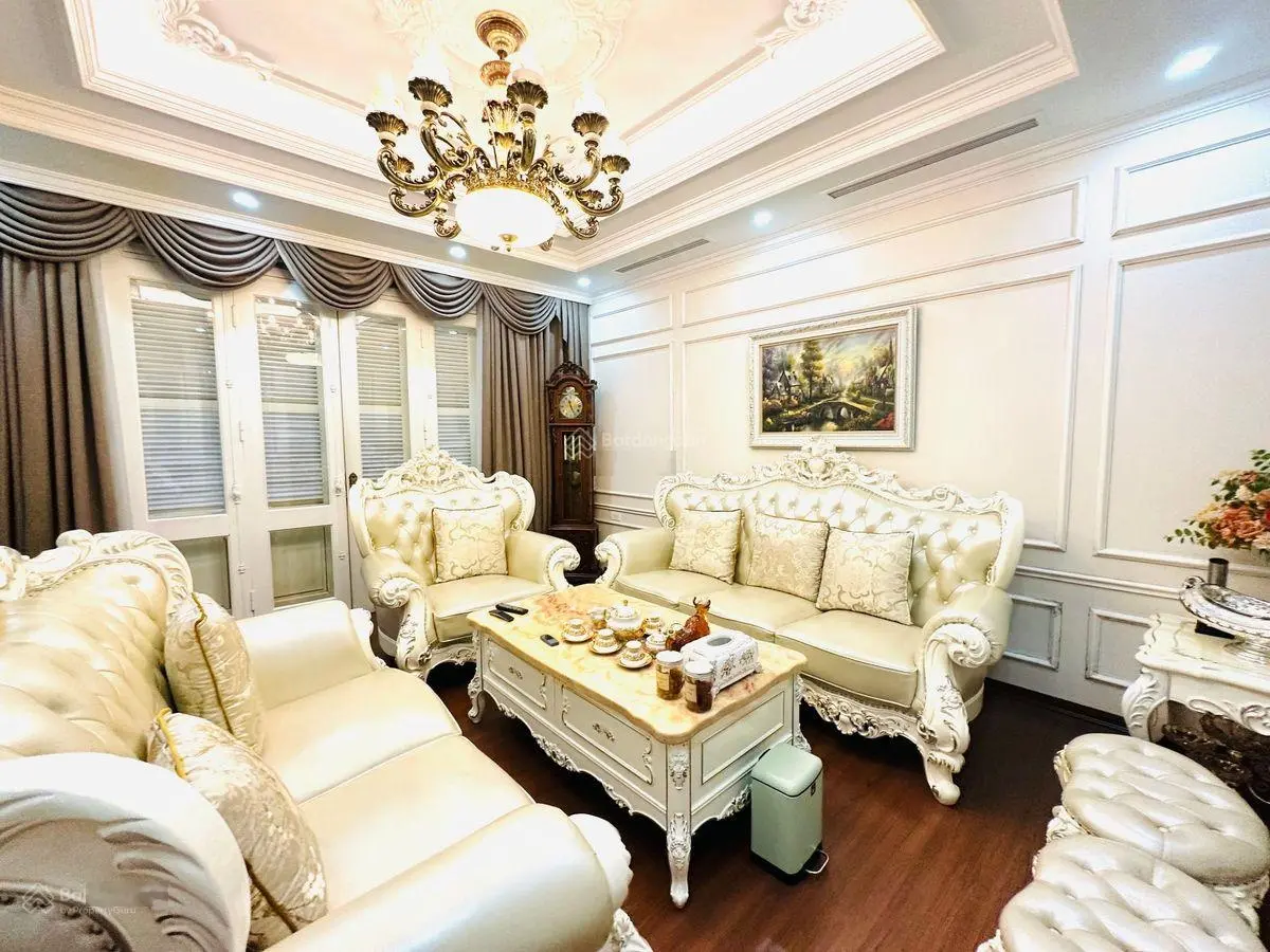 BIỆT THỰ_CẦU GIẤY_180M_5 TẦNG_ĐẲNG CẤP_VIP_ GIÁ 40 tỷ
