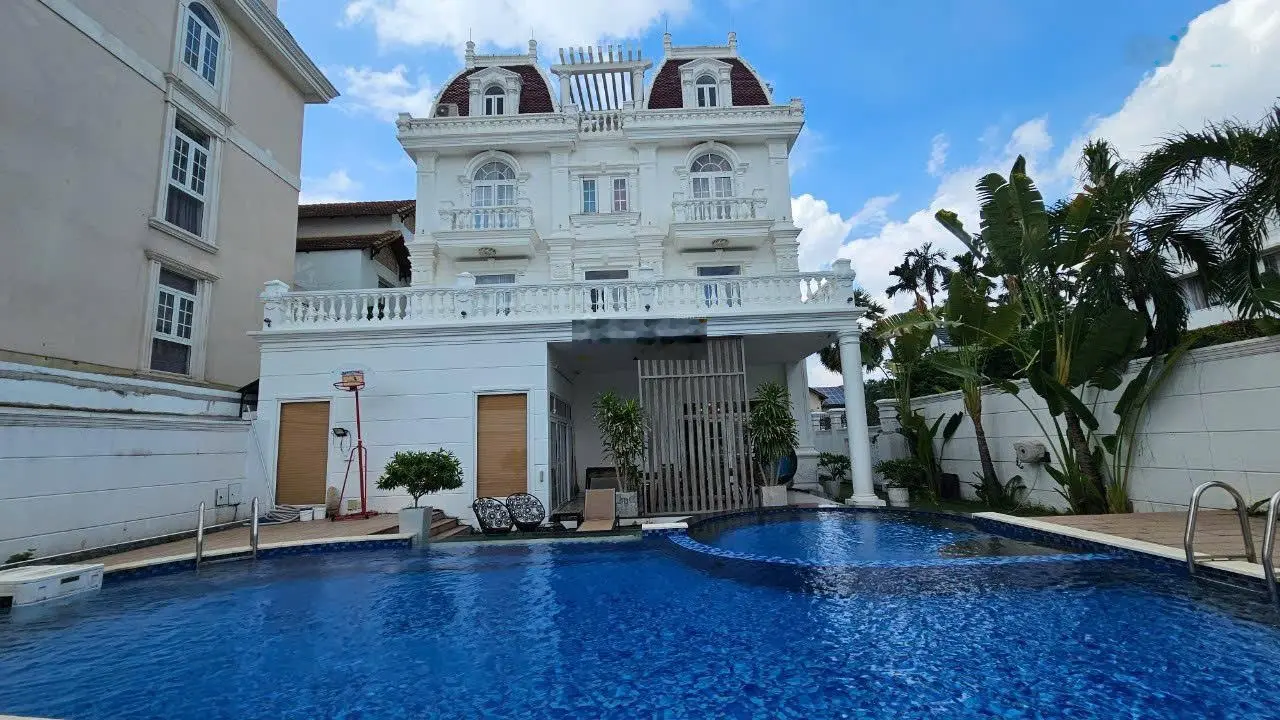 Bán gấp dinh thự Hoàng Gia Phường Thảo Điền, TP. Thủ Đức Giảm giá mạnh cho KH thanh toán nhanh