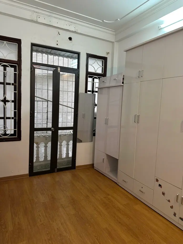 Bán nhà lô góc Tân Mai 23m², 5 tầng – Giá 5.25 tỷ – Nhà đẹp ở ngay, gần ô tô, vị trí trung tâm