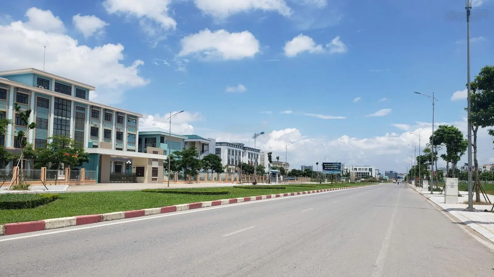 Hàng hiếm: Đất nền tự xây mặt đại lộ Hùng Vương - cạnh ngã 6 Bắc Giang