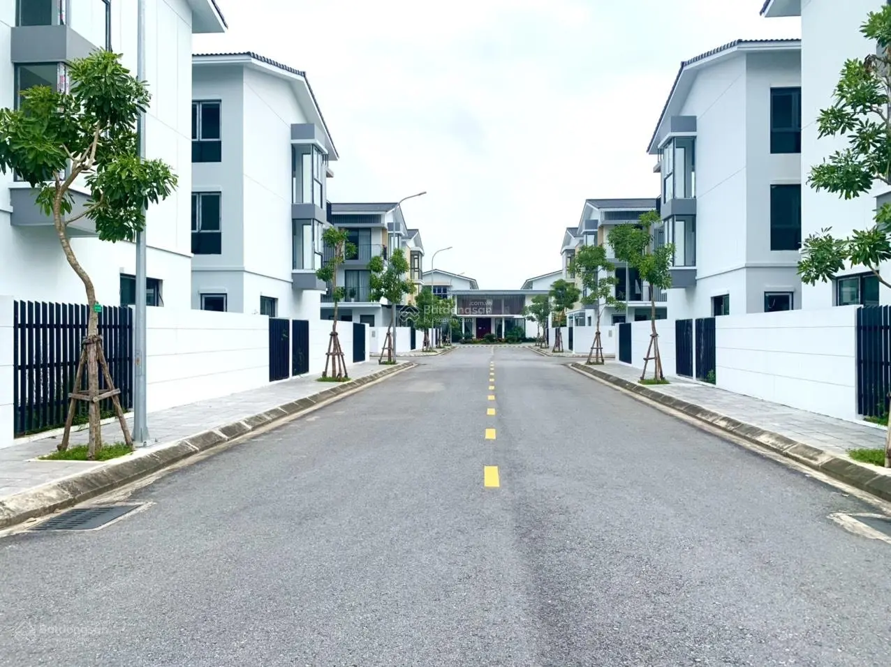 Chị gái xinh đẹp đi nước ngoài bán biệt thự liền kề giá 4,4 tỷ VND tại dự án Belhomes Hải Phòng