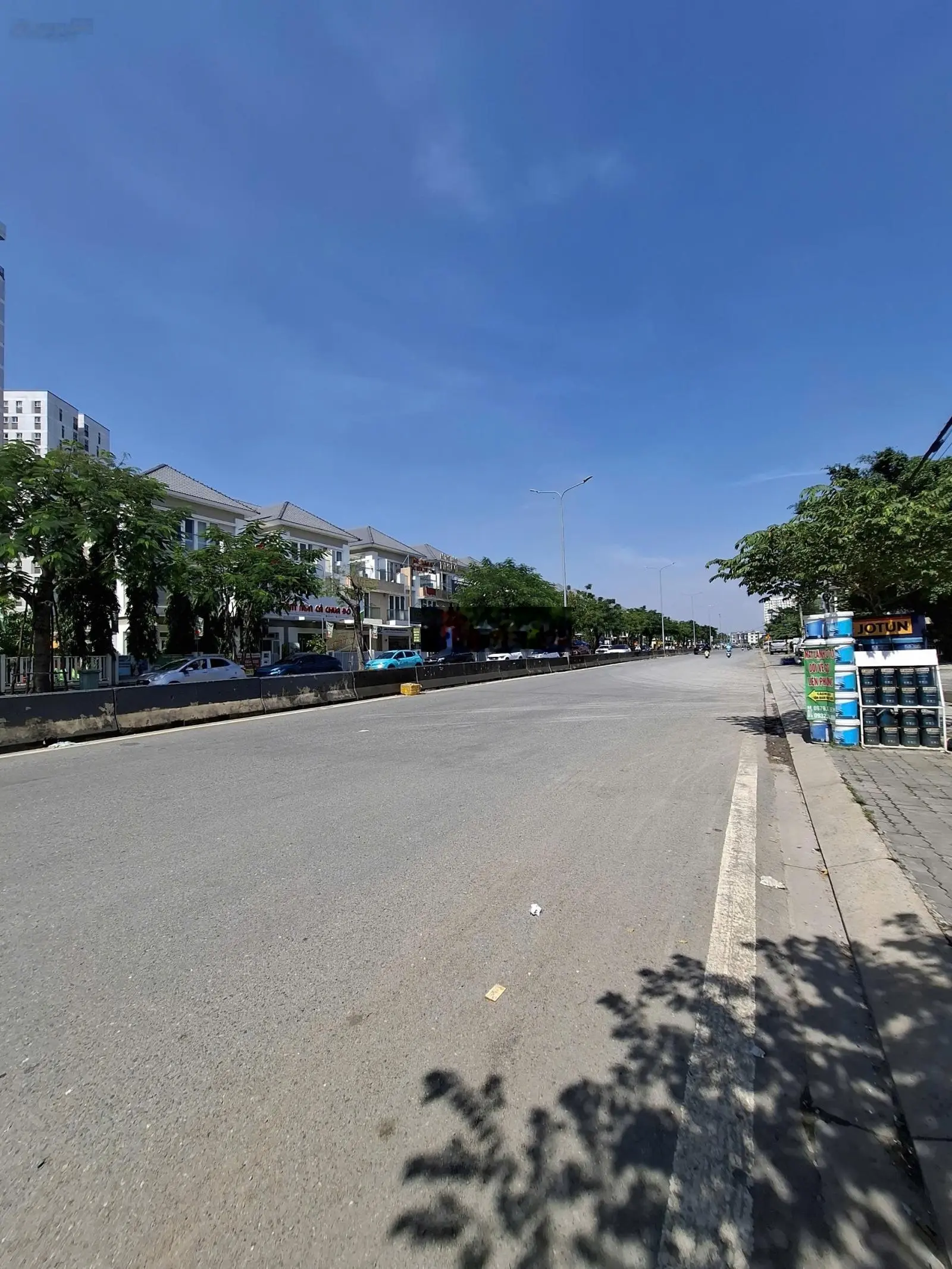 Bán nhà mặt tiền đường Liên Phường, Quận 9, giá 25 tỷ
