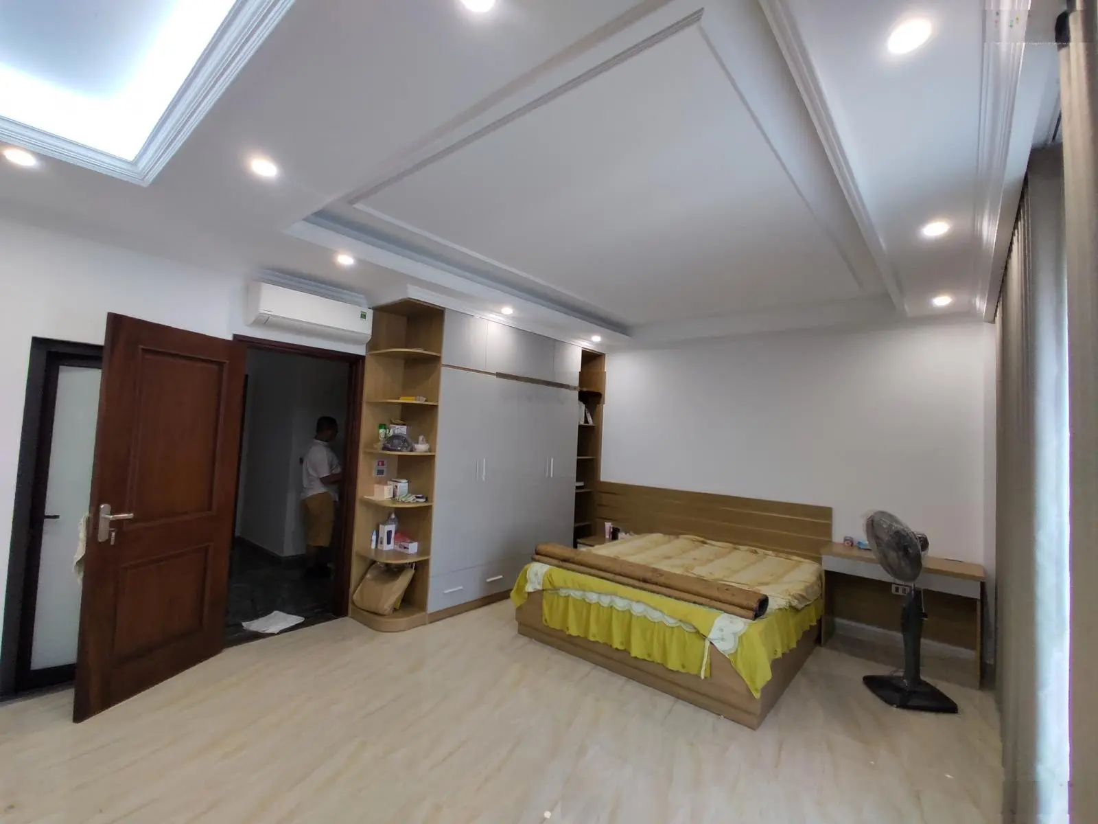 Bán Tòa Siêu phẩm Phố Lạc Long Quân KD dòng tiền Diện tích 140m2, 9 tầng, tiền 7,6m, giá 74 tỷ