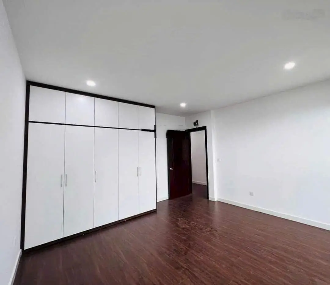 CĐT ra hàng căn 3 ngủ 130m2, tòa A, DA Hồ Gươm 102 Trần Phú, giá tốt. LH: 0912 824 ***