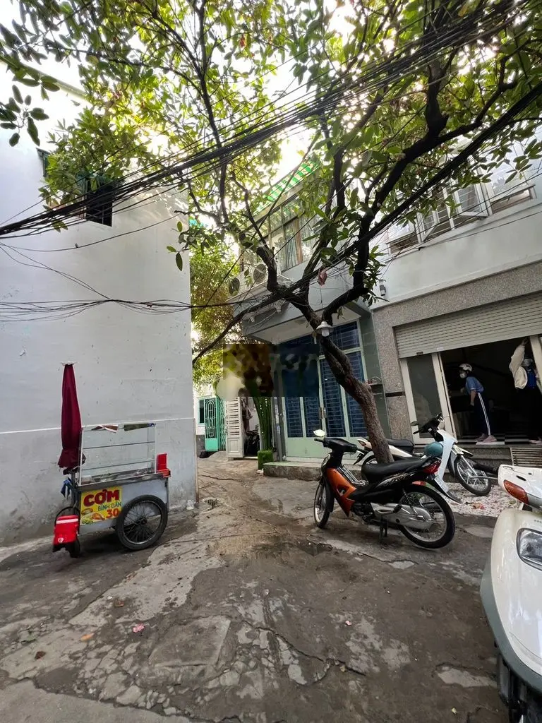 Nhà đường Sư Vạn Hạnh, 35m2, 1 trệt 3 lầu, 4PN 3WC. Ngay BV Nhi Đồng 1