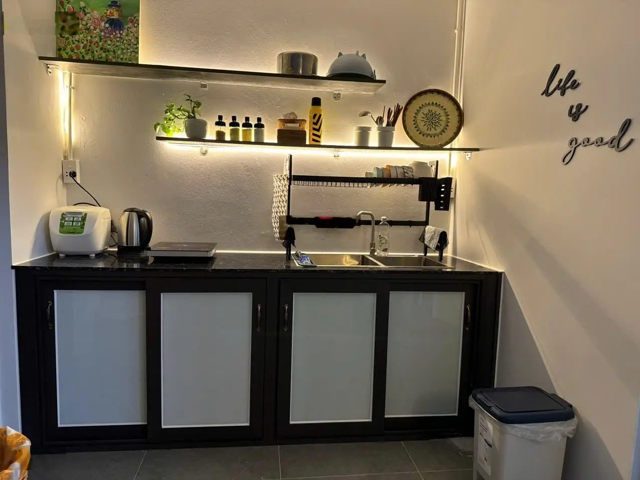 Bán nhà 2 tầng MT Phạm Vấn đang cho thuê 15tr/th