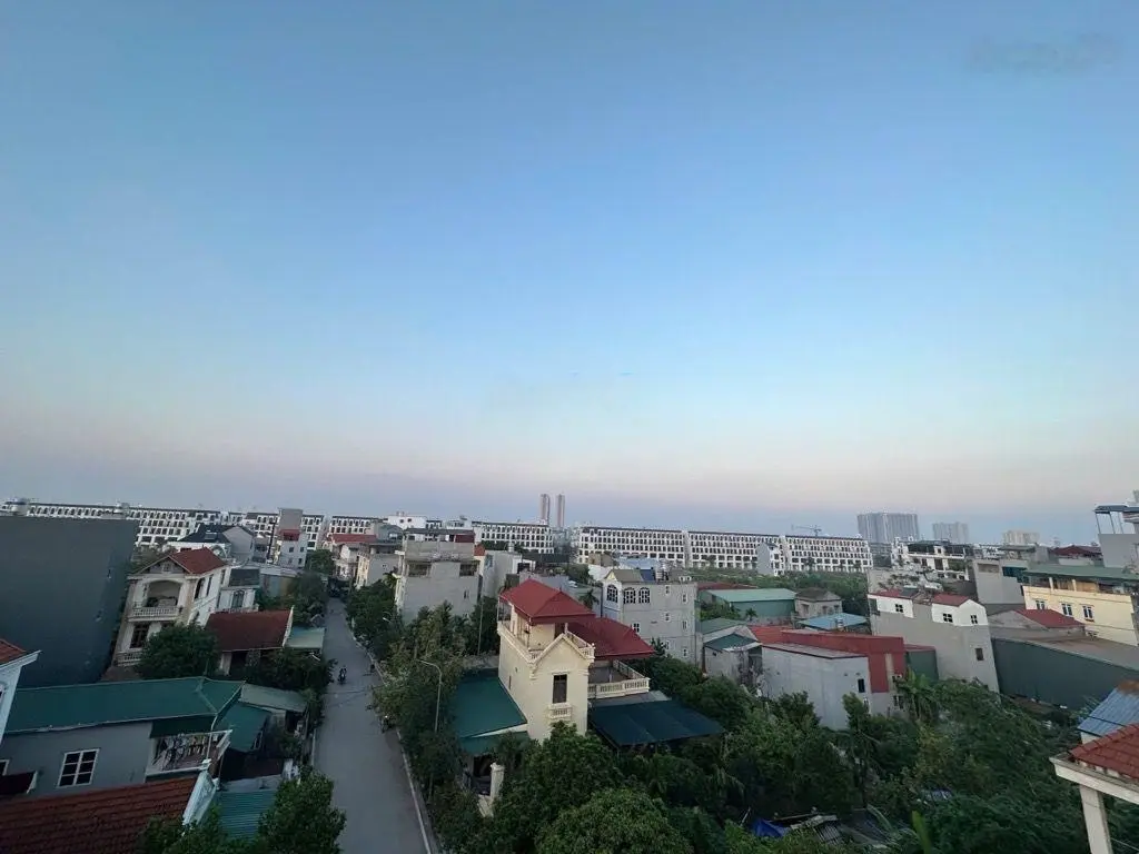 Bán nhà 45m2-6tầng-7.9ty-nhà dân xây - 3 mặt thoáng - 6 tầng thang má oto tránh -kim chung hoài đức