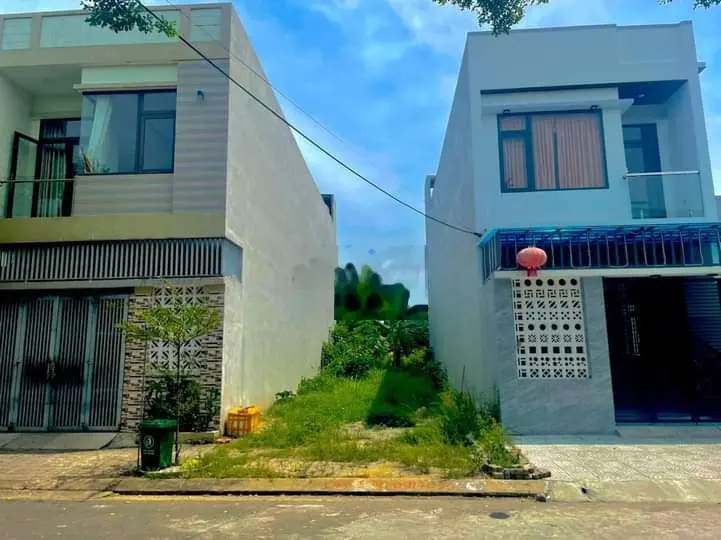 Đất P. Hòa Xuân sạch đẹp MT Dương Bá Cung giá R.ẻ