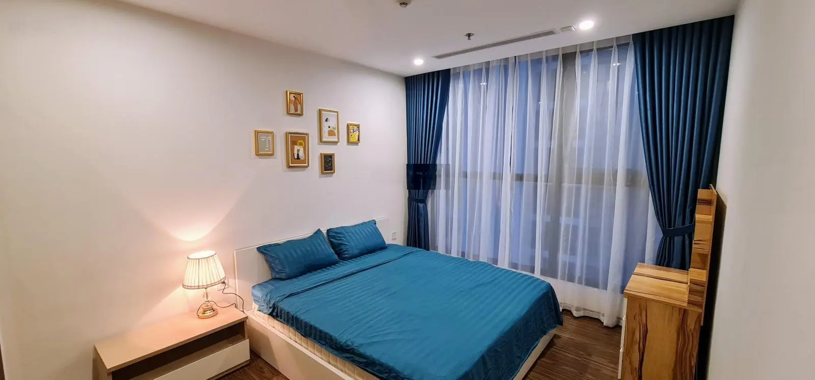 Bán căn hộ Vinhomes West Point. Căn hộ 3PN BC Đông nam. Giá 8.5 tỷ. LH: 0936 031 ***