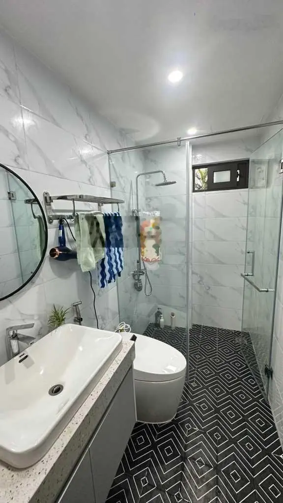 Bán nhà phường Xuân Tảo, gần Kosmo Xuân La. Ngoại giao đoàn, 33m x6tầng, mặt tiền 3,5m, giá 5,9 tỷ